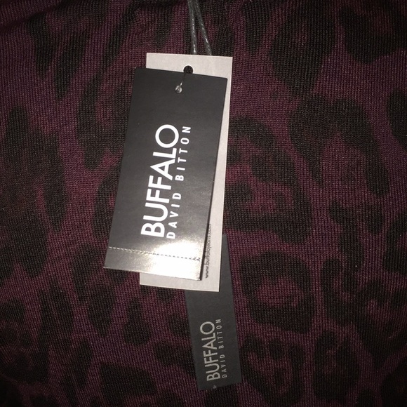 Buffalo David Bitton Ladies Lalita Plum Leo V-Neck Sweater Size Small NWT - Picture 6 of 15